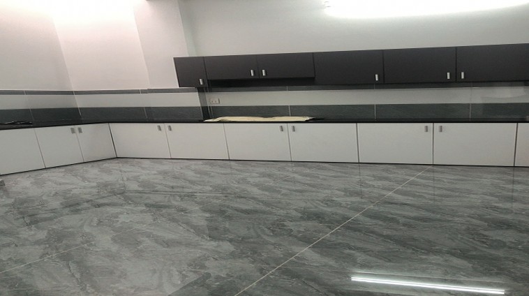 Chủ gấp bán - Hẻm xe hơi , nhà chính chủ lâu đời, gần chợ - 81m2 - Chỉ Nhỉnh 9 Tỷ.